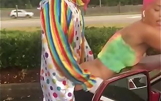 Gibby Burnish apply Clown fucks Jasamine Banks outside in broad light of day